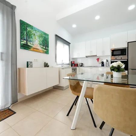 Cassia - Private Pool, Foosball, Bbq, Air-con&sat Tv By Lanzarote