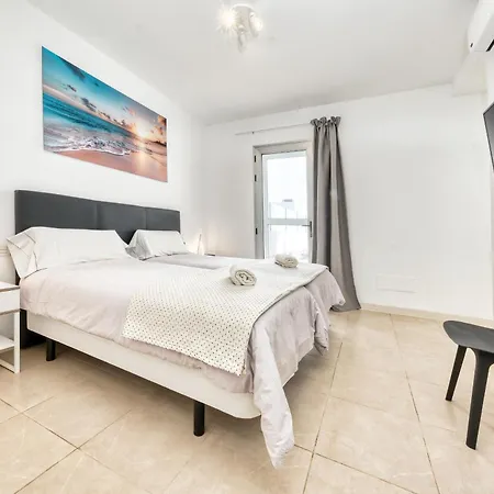 Cassia - Private Pool, Foosball, Bbq, Air-con And Sat Tv By Lanzarote 度假居
