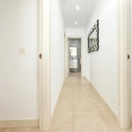 Hébergement de vacances Cassia - Private Pool, Foosball, Bbq, Air-con And Sat Tv By Lanzarote