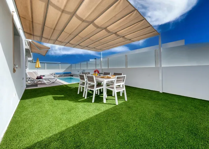 Cassia - Private Pool, Foosball, Bbq, Air-con&sat Tv By Lanzarote * Playa Blanca (Lanzarote)